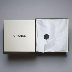 CHANEL Gift Box